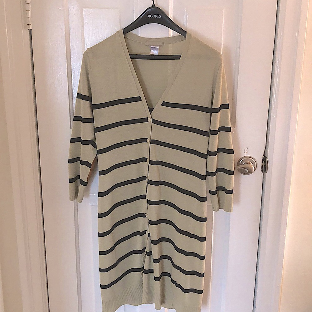 Long cardigan (professor style elbow patches)